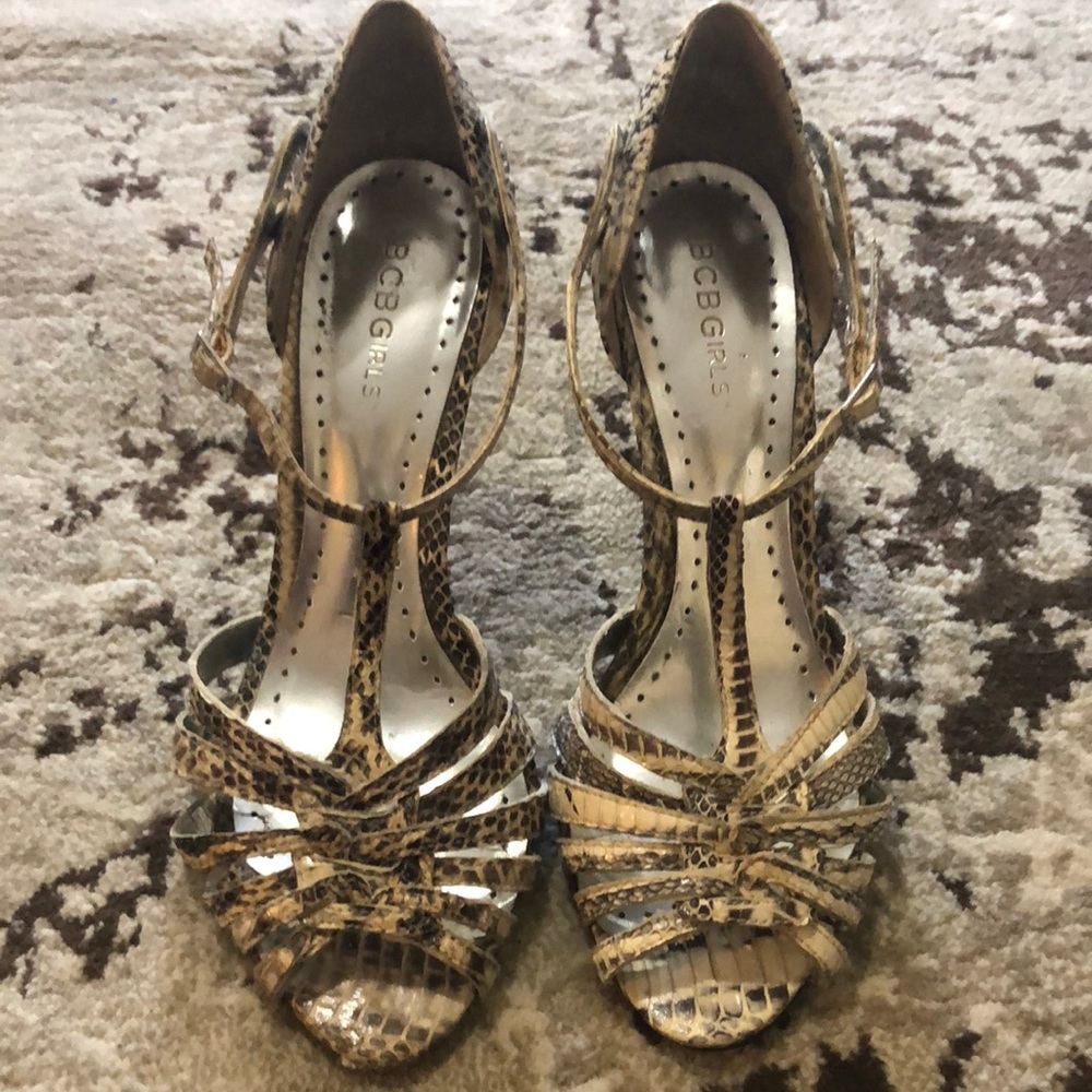 BCBGirls Snakeskin Pattern Heel size 8